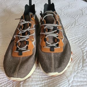 Nike React Element,  Size 10